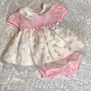 Beautiful Easter dress 0-3 months bloomers